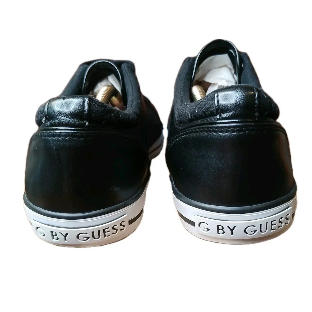 GUESS Black Sneakers Sz 10 M WOMEN'S‎ LOW TOP SHOES #1241